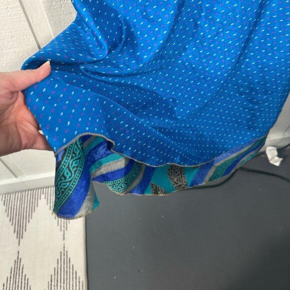 Darn Good Yarn Women’s Blue Silk Sari/ Wrap Skirt One Size NWT - Picture 8 of 11
